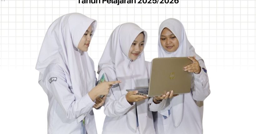 Biru Tua Modern Penerimaan Peserta Didik Baru Facebook Post (1080 x 1350 px)